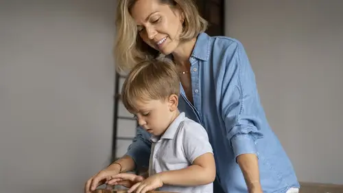 Kindermädchen oder Erzieherin: Was ist der Unterschied und wen wählt man für sein Kind?