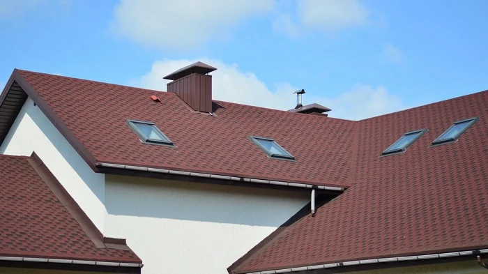 Wie Sie Ihren Schornstein in einer Minute frei von Ruß halten: Geheimnisse erfahrener Ofenbauer, die auch bei eisigen Temperaturen arbeiten